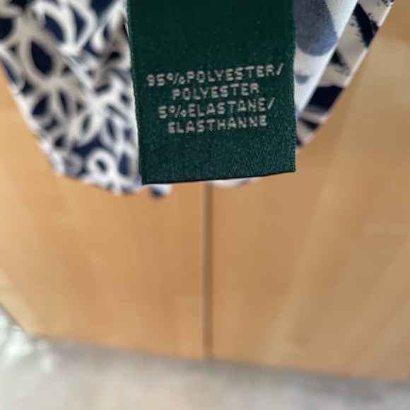 Elegant Navy and White Patterned Dress - Picture 7 of 8